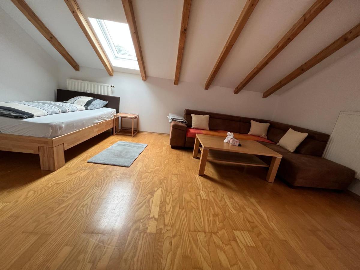 D&R Appartement Bei Rosenheim Eksteriør bilde
