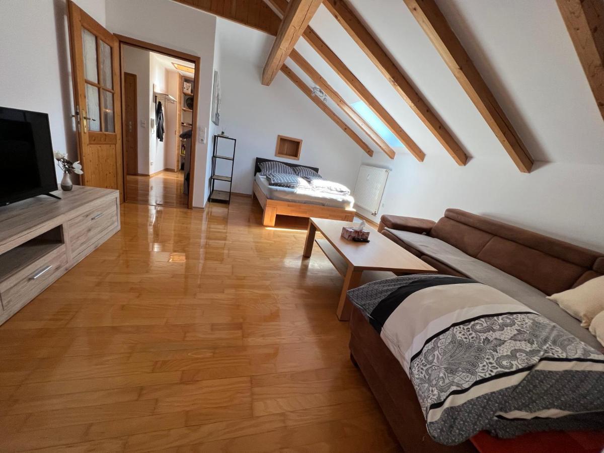 D&R Appartement Bei Rosenheim Eksteriør bilde